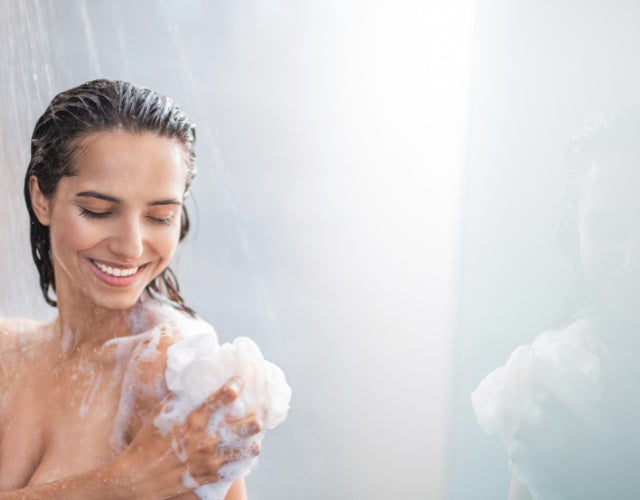 Gamme gel douche parfumé Imperya : l’art du soin et du parfum

Une expérience sensorielle unique sous la douche

La gamme de gels douche parfumés Imperya transforme chaque instant de la douche en un véritable rituel de plaisir.